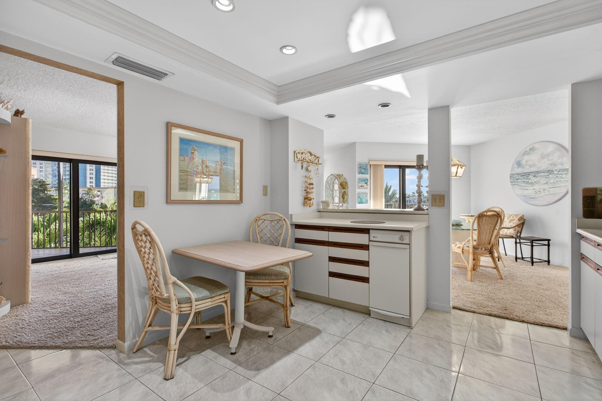 501 North Riverside Drive, Unit 301 Pompano Beach, FL 33062 - Photo 18 of 34 Photo 18