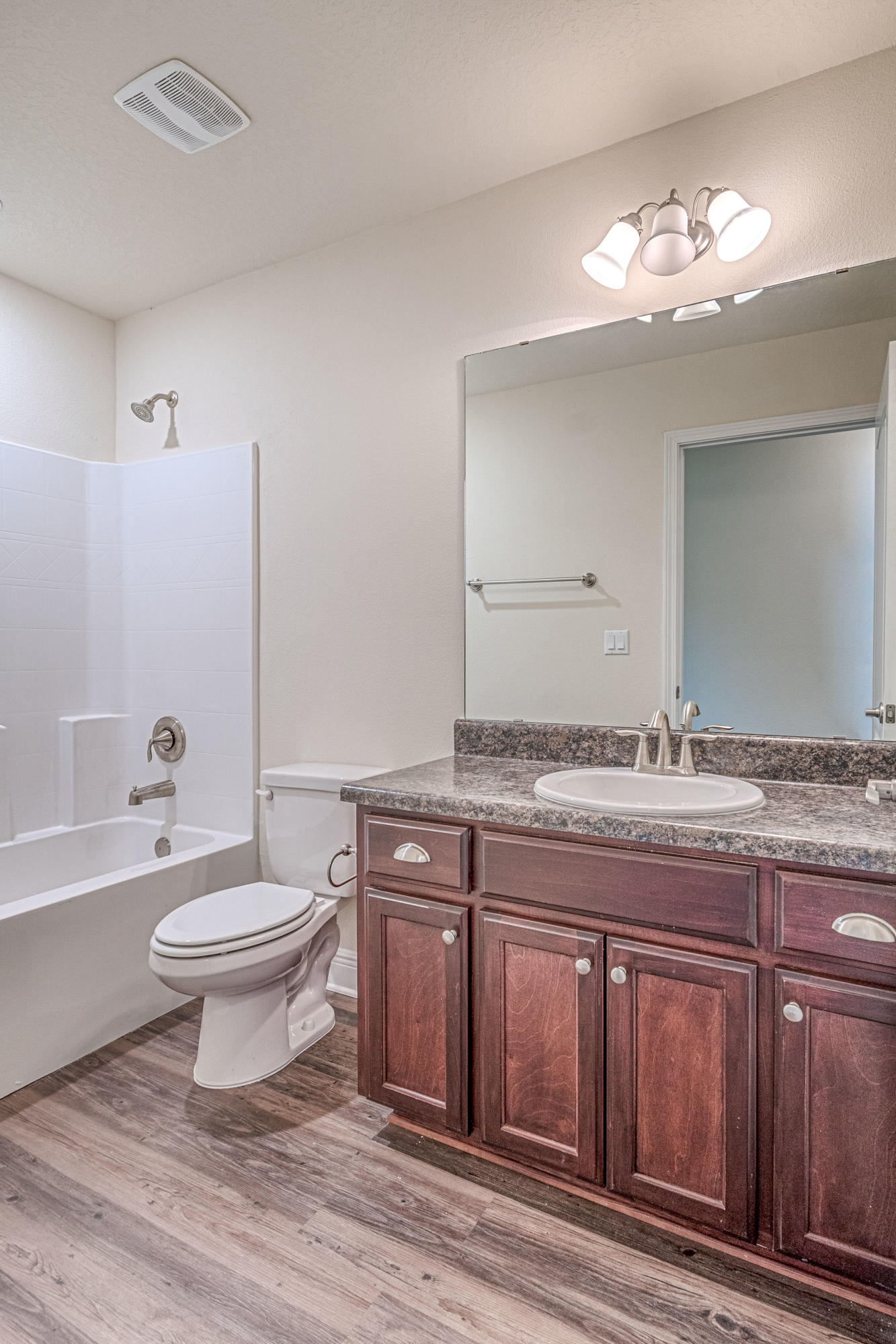 5773 Marigold Loop Crestview, FL 32539 - Photo 13 of 23 DSC00922(1)
