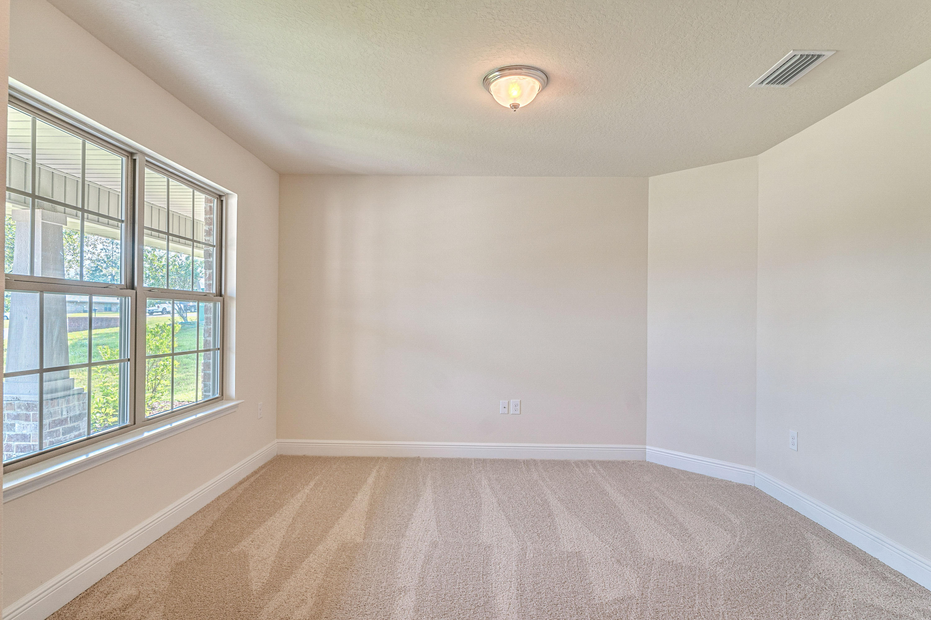 5773 Marigold Loop Crestview, FL 32539 - Photo 21 of 23 DSC00889(1)