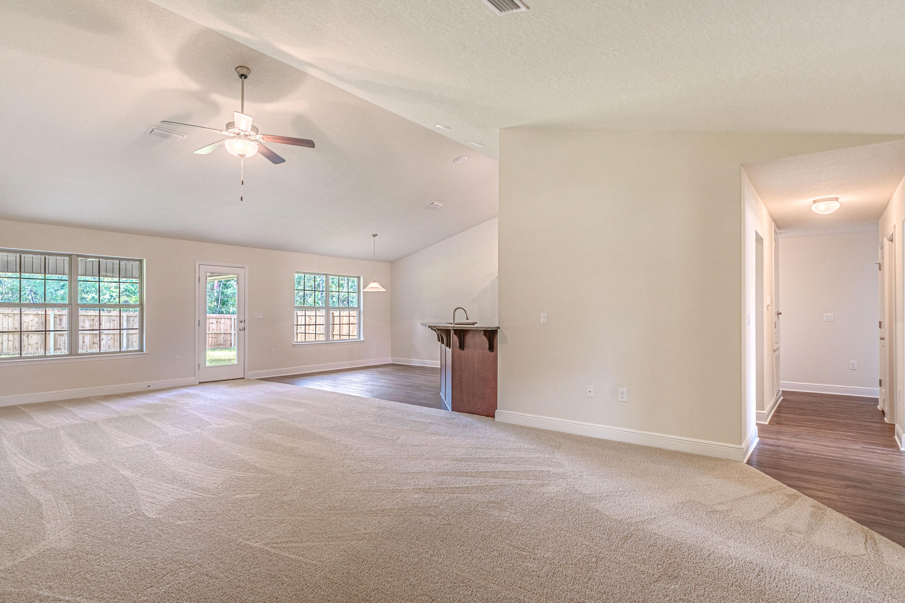 5773 Marigold Loop Crestview, FL 32539 - Photo 5 of 23 DSC00991(1)