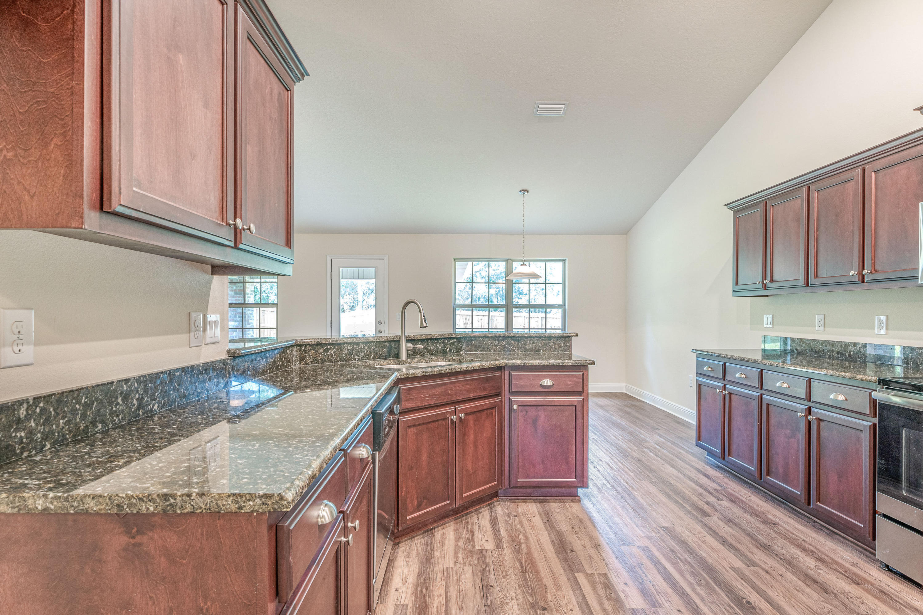 5773 Marigold Loop Crestview, FL 32539 - Photo 10 of 23 DSC00933(1)