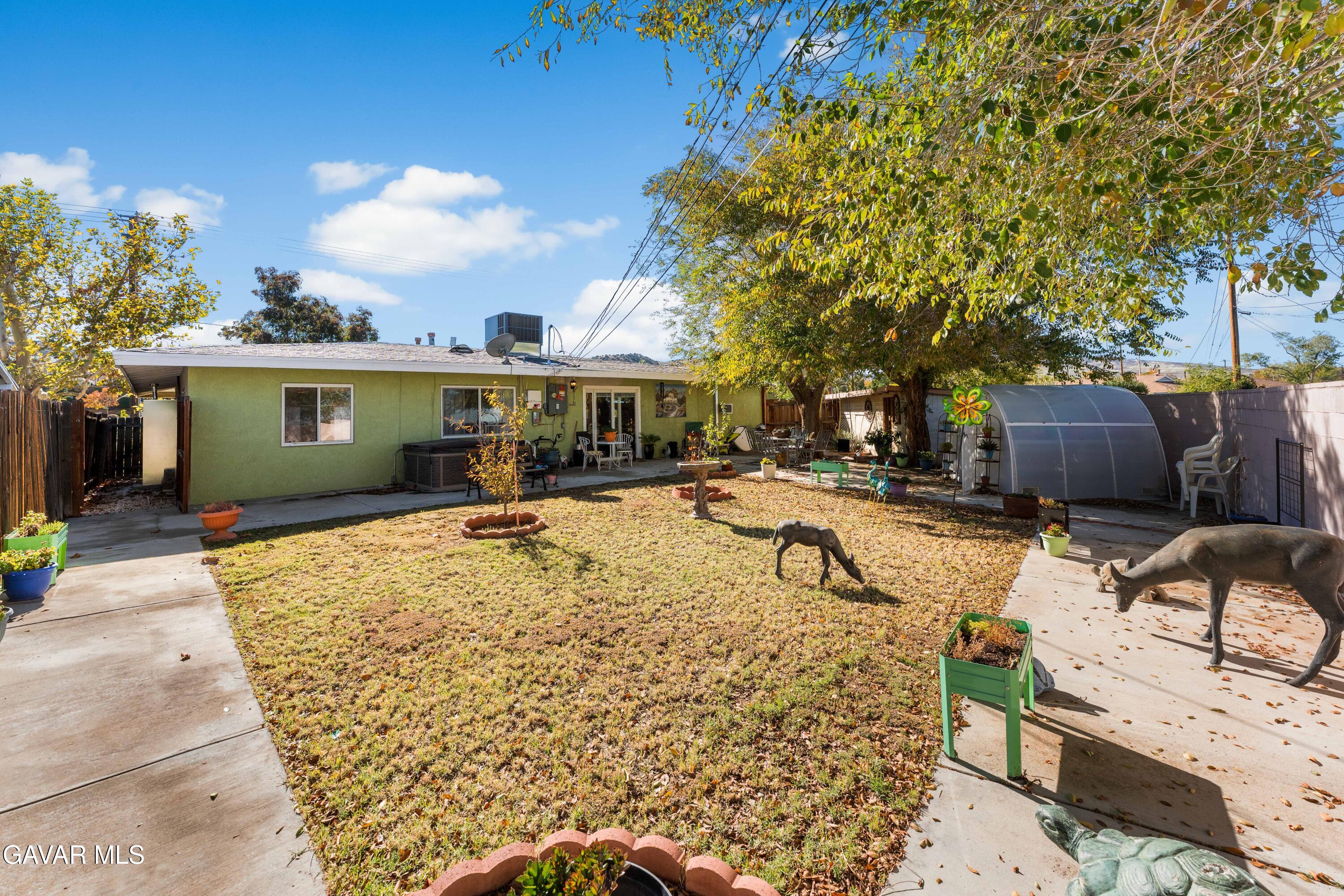 1633 Elizabeth Lake Road Palmdale, CA 93551 - Photo 25 of 32 Elizabeth Lake Rd-24