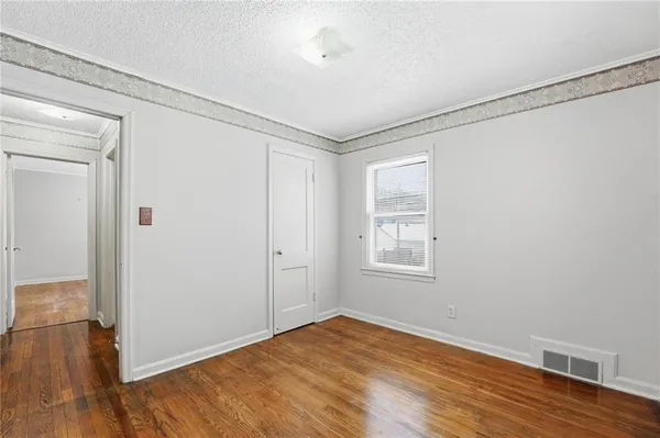 $134,900 | 341 North Quincy Avenue, Kansas City, MO 64123