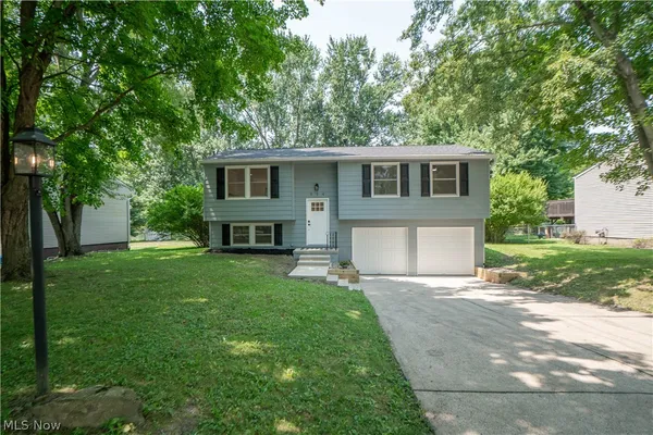 $295,000 | 994 Erin Drive, Kent, OH 44240