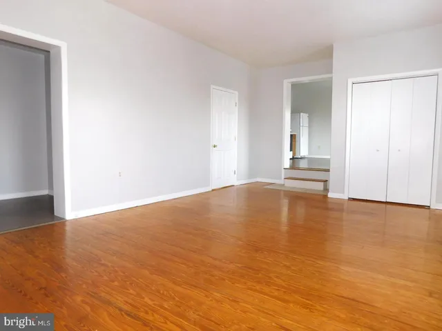 $1,300 | 418 South Carlisle Street, Unit B, Greencastle, PA 17225