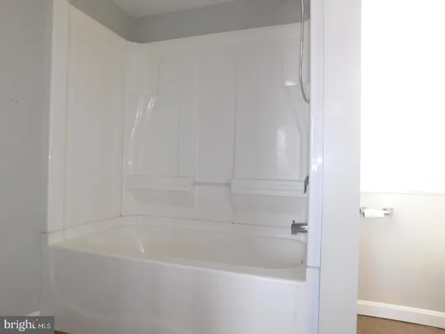 $1,300 | 418 South Carlisle Street, Unit B, Greencastle, PA 17225