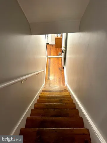 $1,300 | 418 South Carlisle Street, Unit B, Greencastle, PA 17225