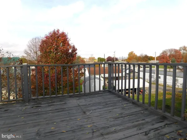 $1,300 | 418 South Carlisle Street, Unit B, Greencastle, PA 17225