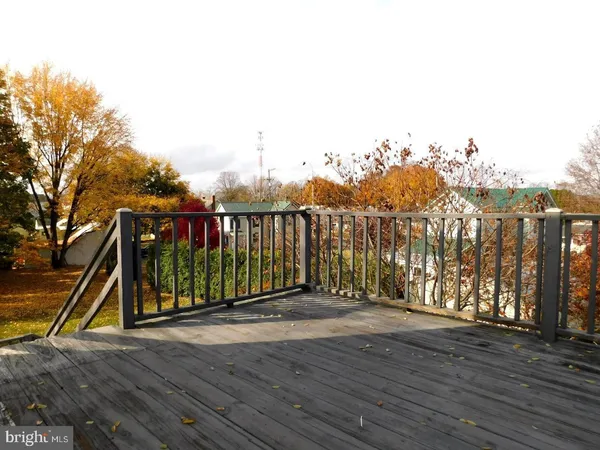 $1,300 | 418 South Carlisle Street, Unit B, Greencastle, PA 17225