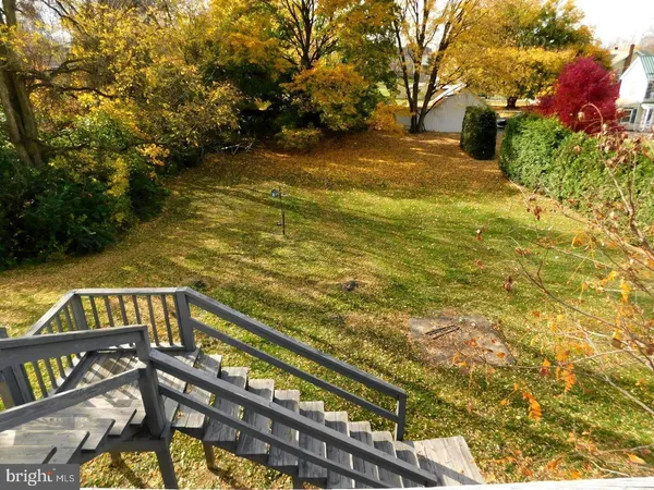 $1,300 | 418 South Carlisle Street, Unit B, Greencastle, PA 17225