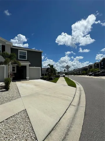 $2,650 | 8769 Milestone Drive, Sarasota, FL 34238