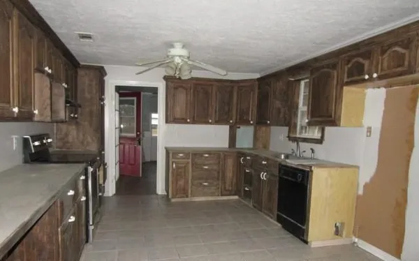 $249,900 | 172 Lester Road, Oakdale, LA 71463