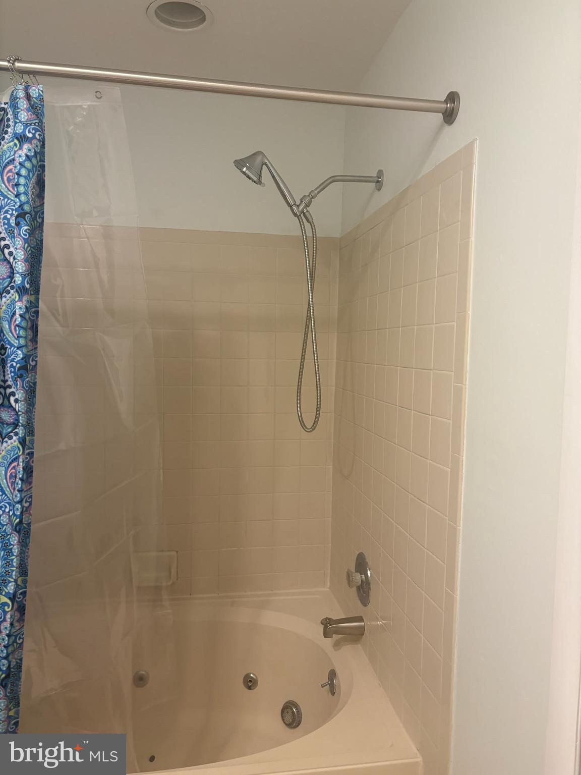 614 Augusta Circle Mount Laurel, NJ 08054 - Photo 7 of 10 a bathroom with a shower and a shower