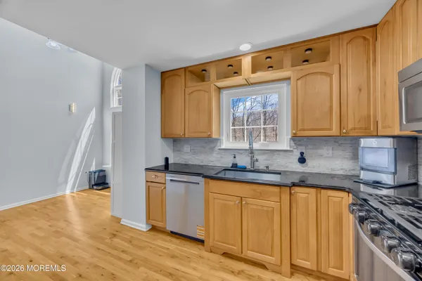 $595,000 | 44 Rozalyn Lane, Laurence Harbor, NJ 08879