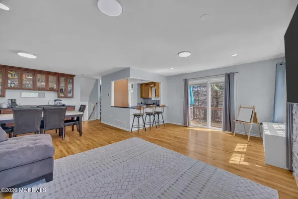 $595,000 | 44 Rozalyn Lane, Laurence Harbor, NJ 08879