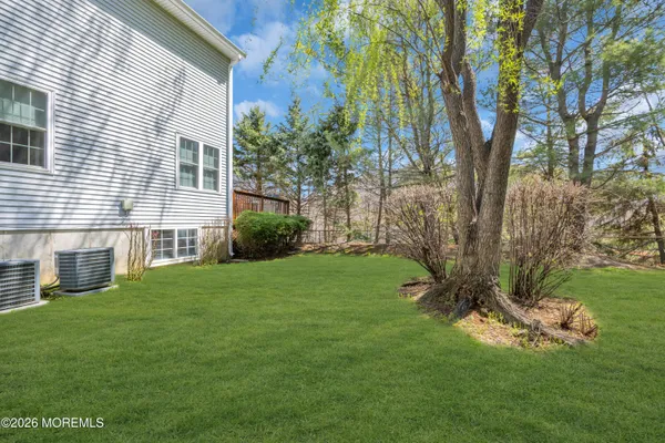 $595,000 | 44 Rozalyn Lane, Laurence Harbor, NJ 08879
