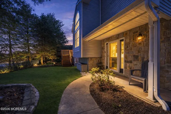 $595,000 | 44 Rozalyn Lane, Laurence Harbor, NJ 08879