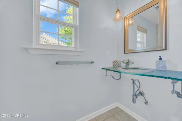 $595,000 | 44 Rozalyn Lane, Laurence Harbor, NJ 08879