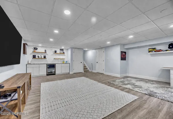 $595,000 | 44 Rozalyn Lane, Laurence Harbor, NJ 08879