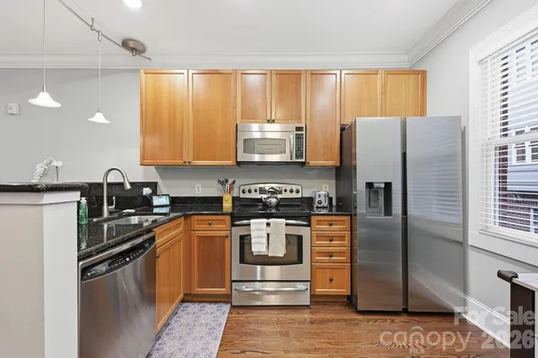 $442,000 | 100 North Laurel Avenue, Unit 115, Charlotte, NC 28207