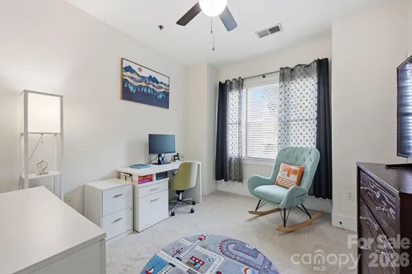$442,000 | 100 North Laurel Avenue, Unit 115, Charlotte, NC 28207