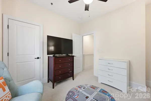 $442,000 | 100 North Laurel Avenue, Unit 115, Charlotte, NC 28207