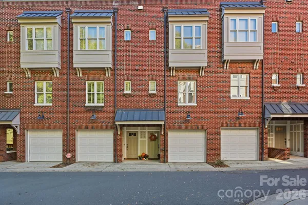 $442,000 | 100 North Laurel Avenue, Unit 115, Charlotte, NC 28207