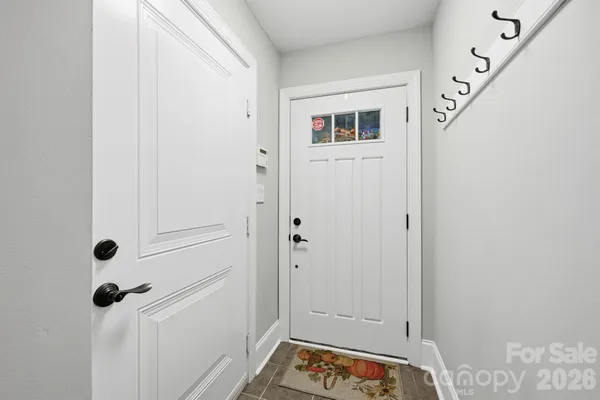 $442,000 | 100 North Laurel Avenue, Unit 115, Charlotte, NC 28207