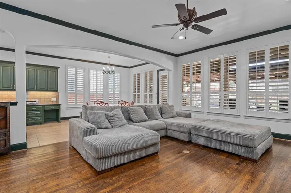 $889,900 | 9114 Parson Drive, Lantana, TX 76226