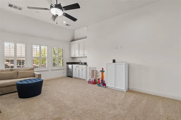 $889,900 | 9114 Parson Drive, Lantana, TX 76226