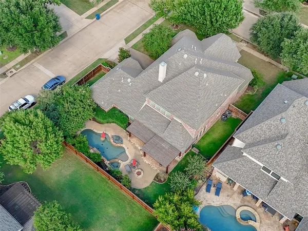 $889,900 | 9114 Parson Drive, Lantana, TX 76226