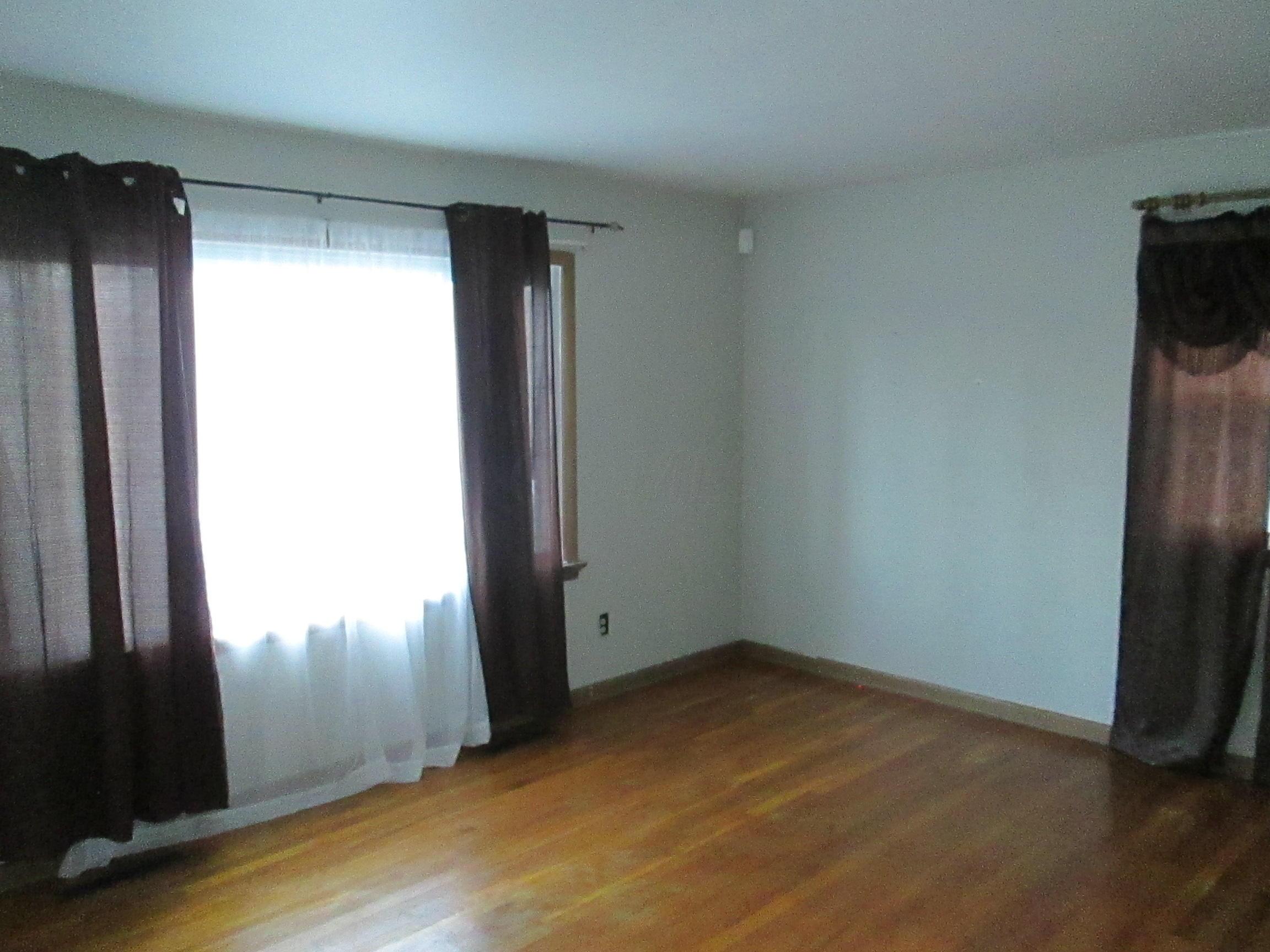 3067 Scottwood Road Columbus, OH 43227 - Photo 3 of 16