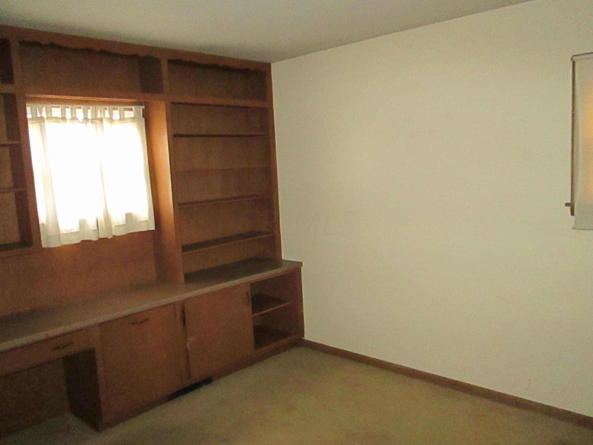 3067 Scottwood Road Columbus, OH 43227 - Photo 6 of 16