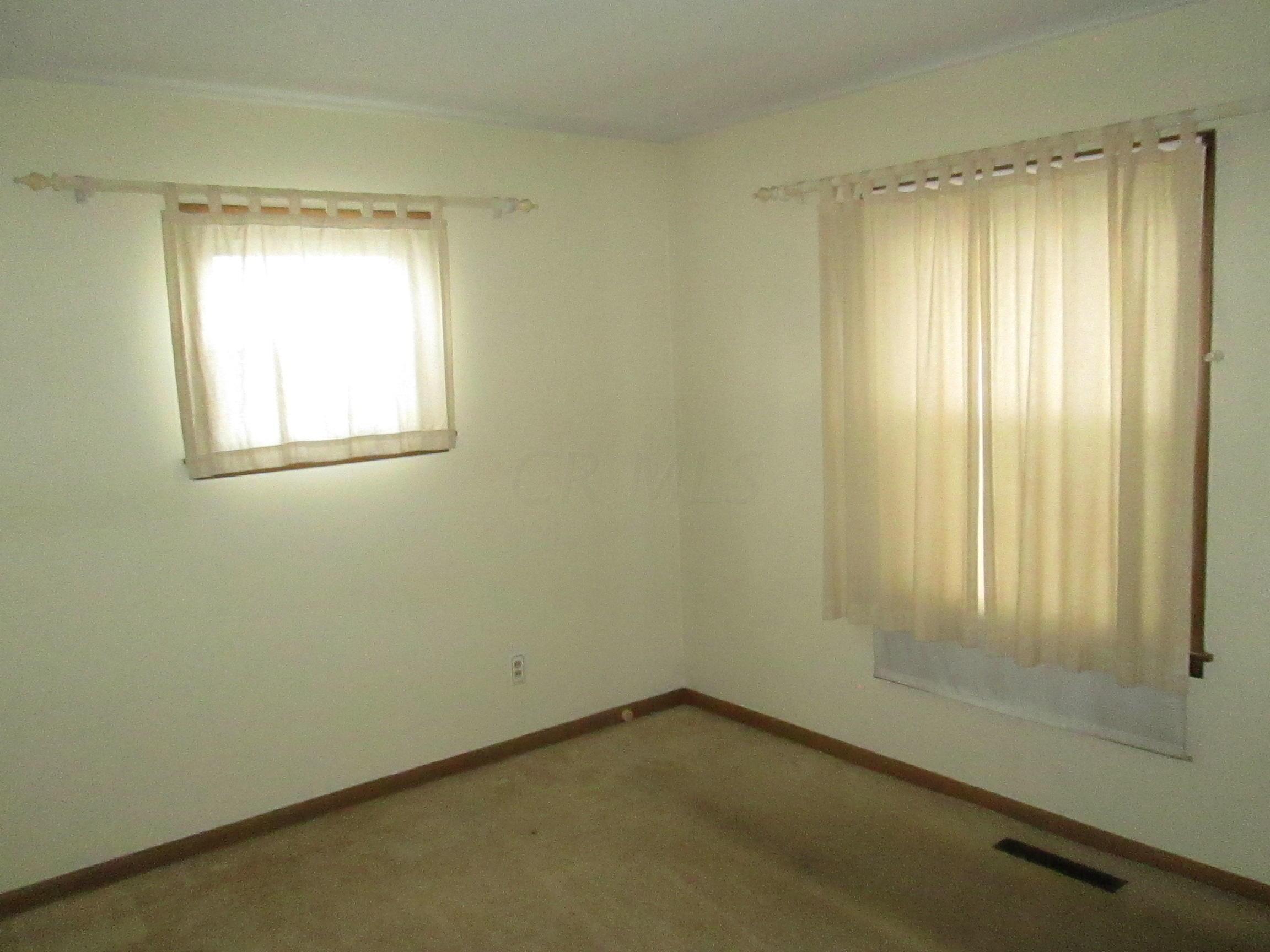 3067 Scottwood Road Columbus, OH 43227 - Photo 7 of 16