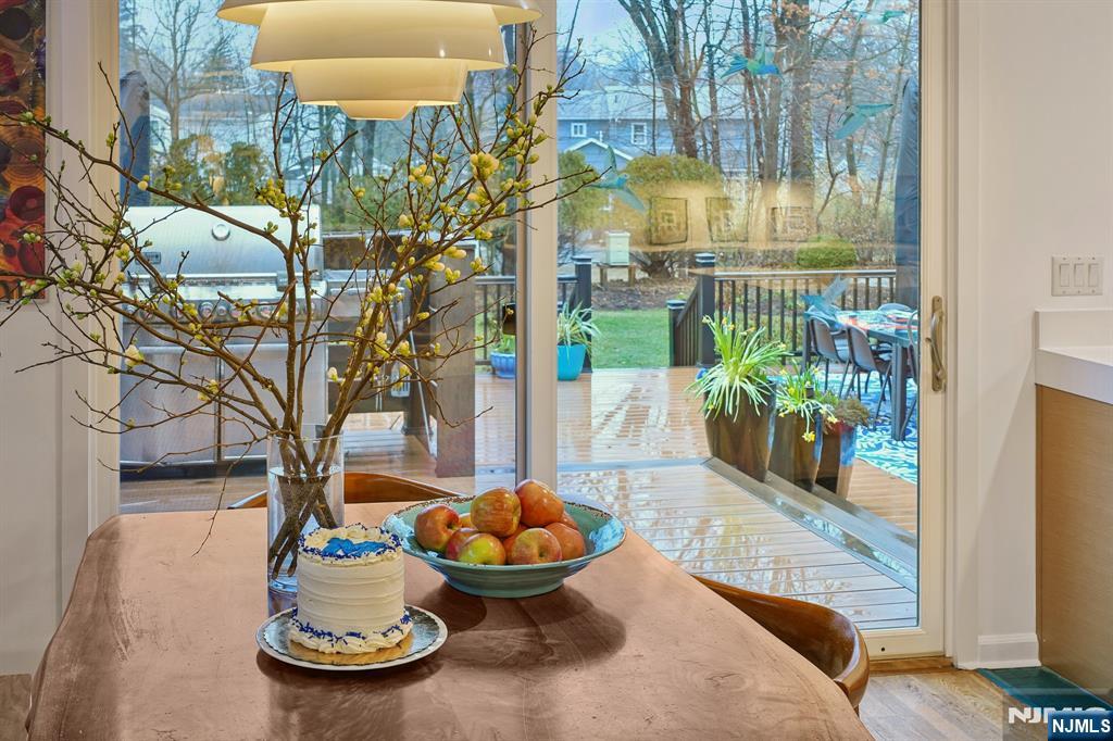 398 Grove Street Montclair, NJ 07043 - Photo 6 of 48