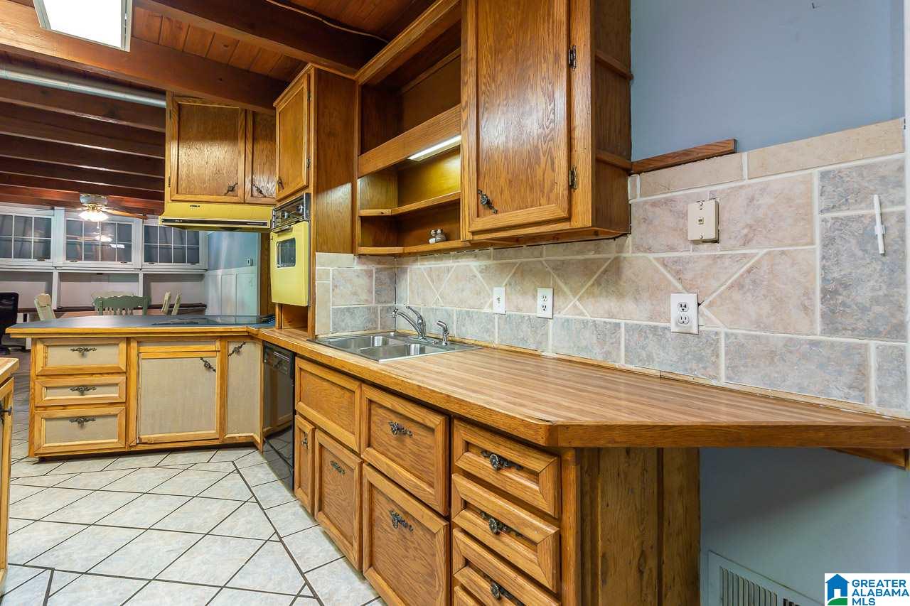 2310 Ridgewood Road Fultondale, AL 35068 - Photo 10 of 21