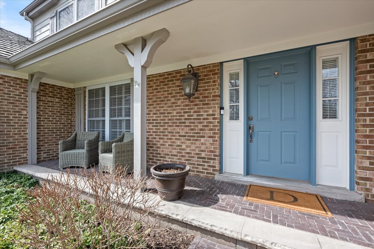 1588 White Oak Road Lake Forest, IL 60045 - Photo 2 of 35 a view of a entryway door front of house