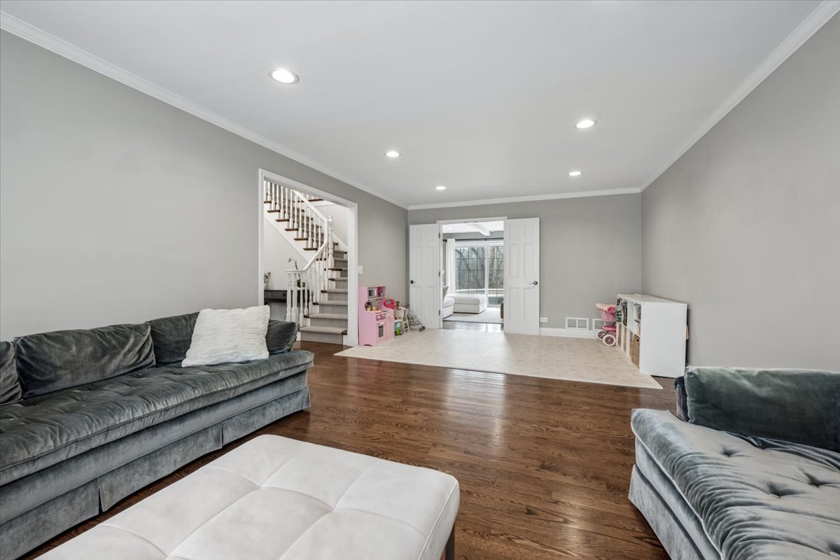 1588 White Oak Road Lake Forest, IL 60045 - Photo 8 of 35 a living room with furniture and a large window