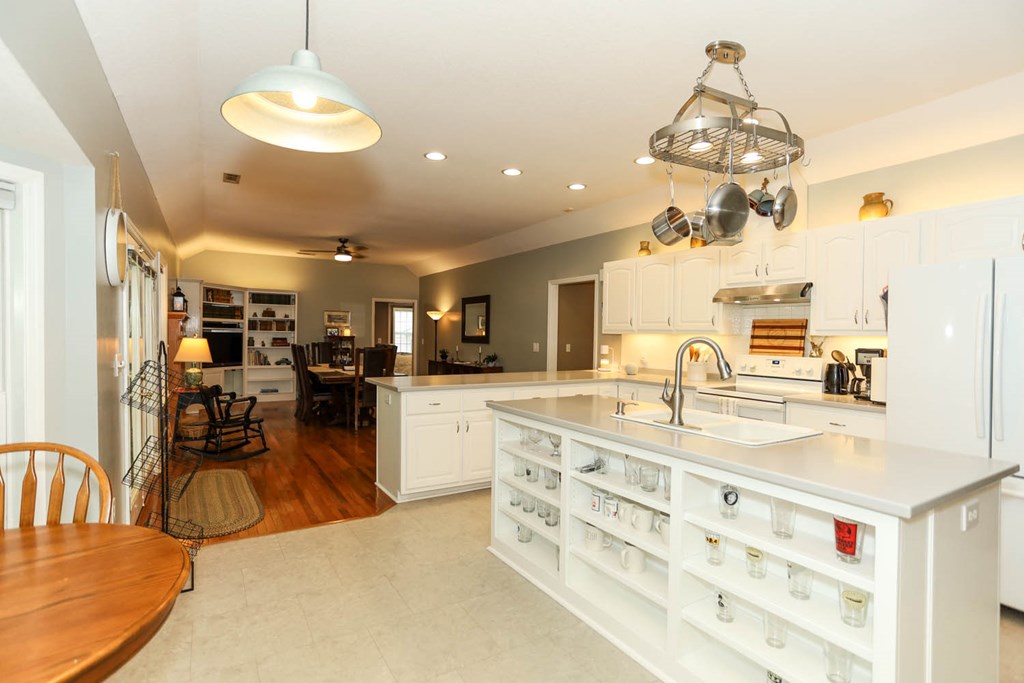 72 Spring Cove Road Blairsville, GA 30512 - Photo 34 of 64 Gallery Image 34