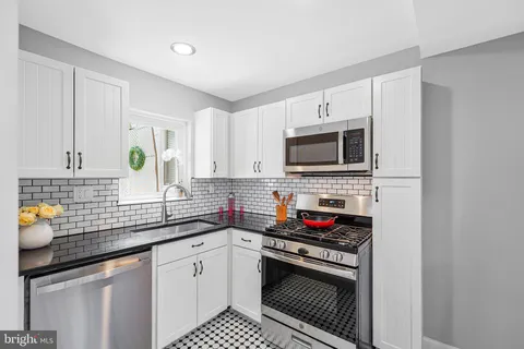 $674,900 | 4782 21st Road North, Arlington, VA 22207