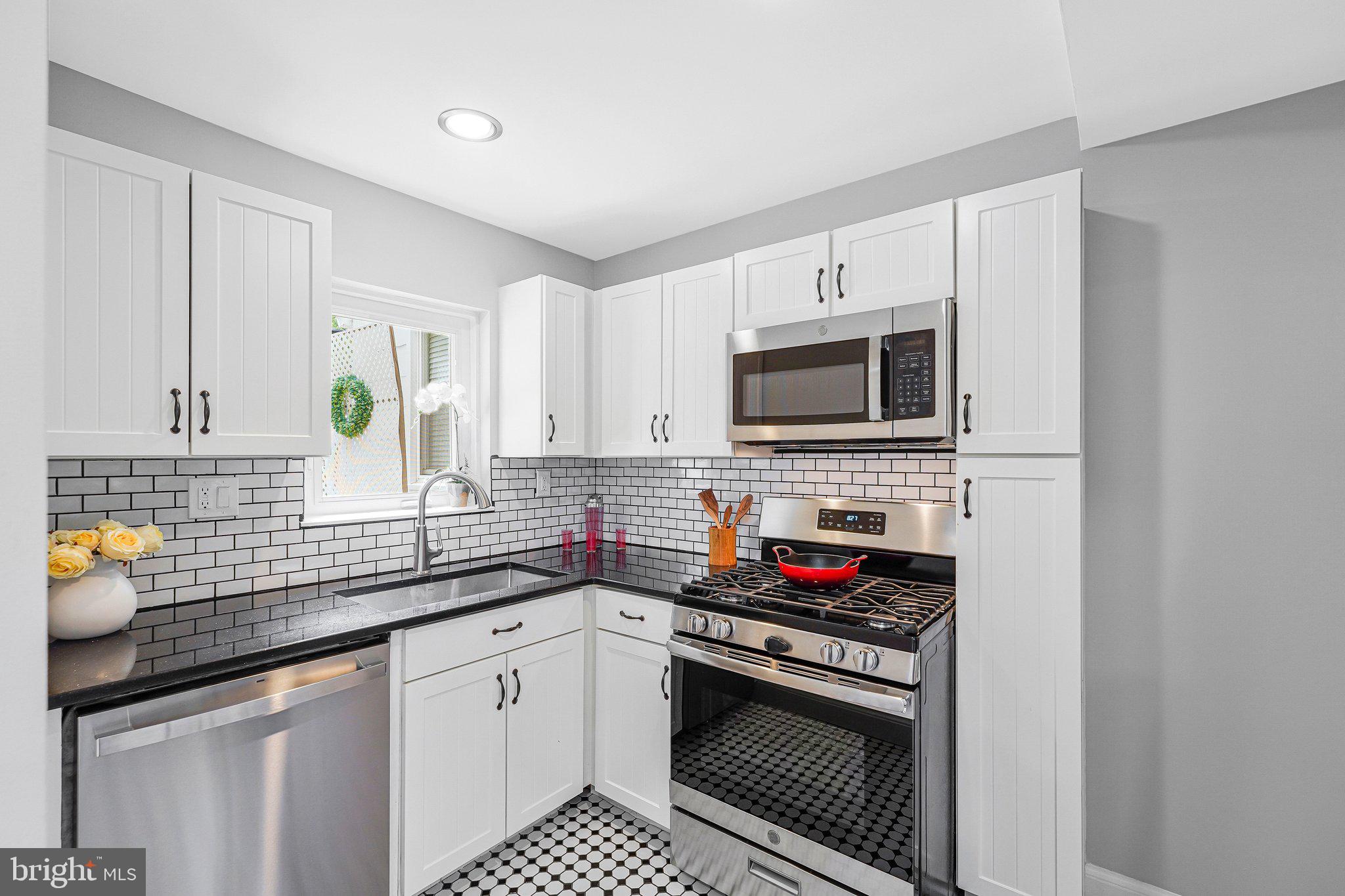 4782 21st Road North Arlington, VA 22207 - Photo 4 of 34