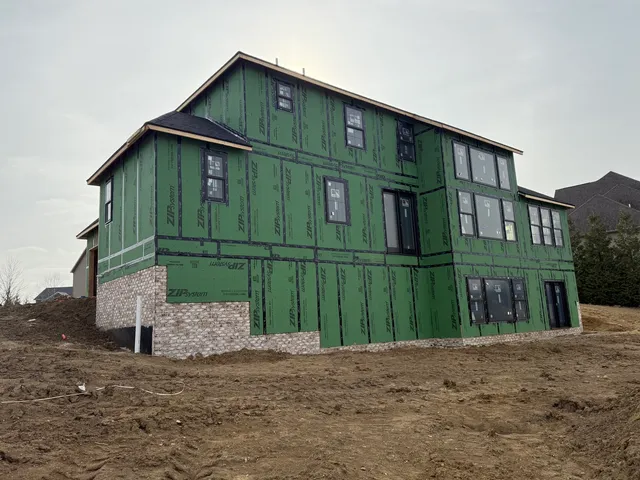 $1,250,000 | 19889 Jared Drive, Bloomington, IL 61705