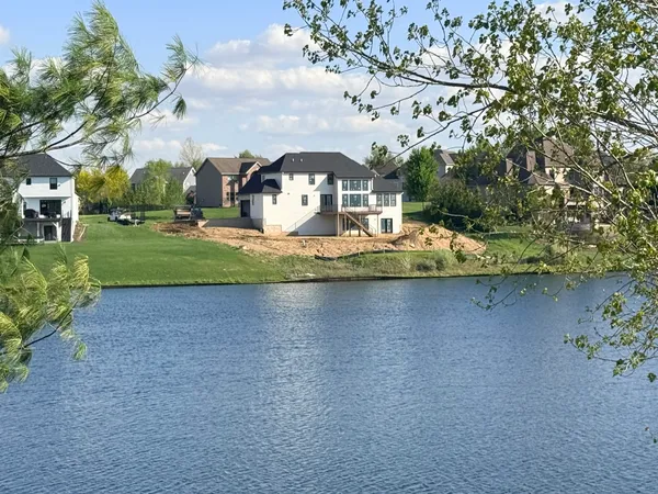 $1,225,000 | 19889 Jared Drive, Bloomington, IL 61705