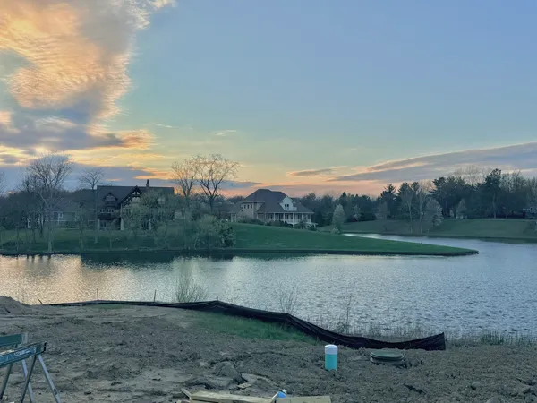 $1,225,000 | 19889 Jared Drive, Bloomington, IL 61705