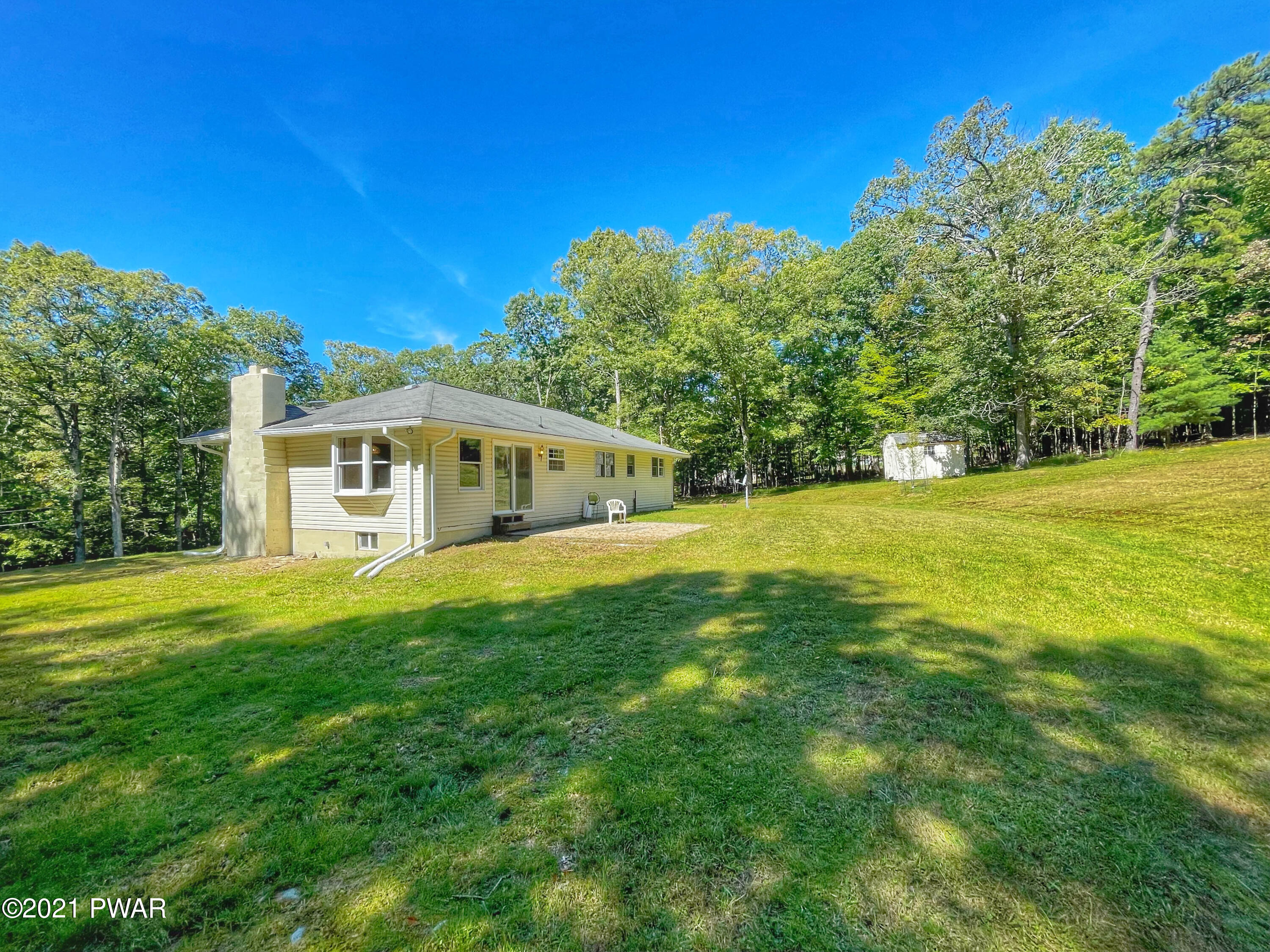 170 Husson Road Milford, PA 18337 - Photo 6 of 28 06