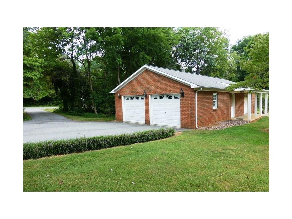 1555 Hanford Road Graham, NC 27253 - Photo 24 of 24 Gallery Image 24