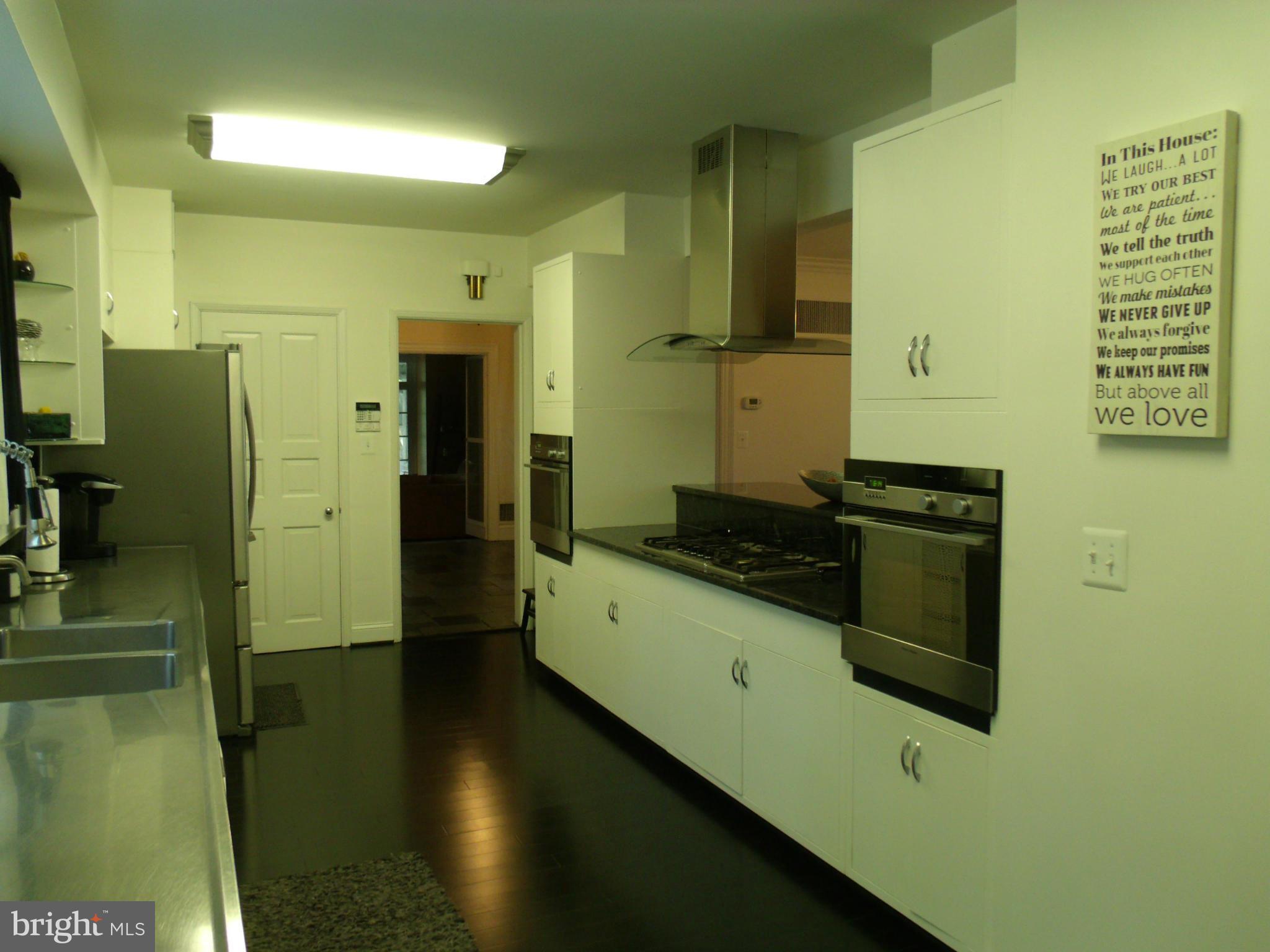 4007 Old Court Road Baltimore, MD 21208 - Photo 12 of 30 Kitchen