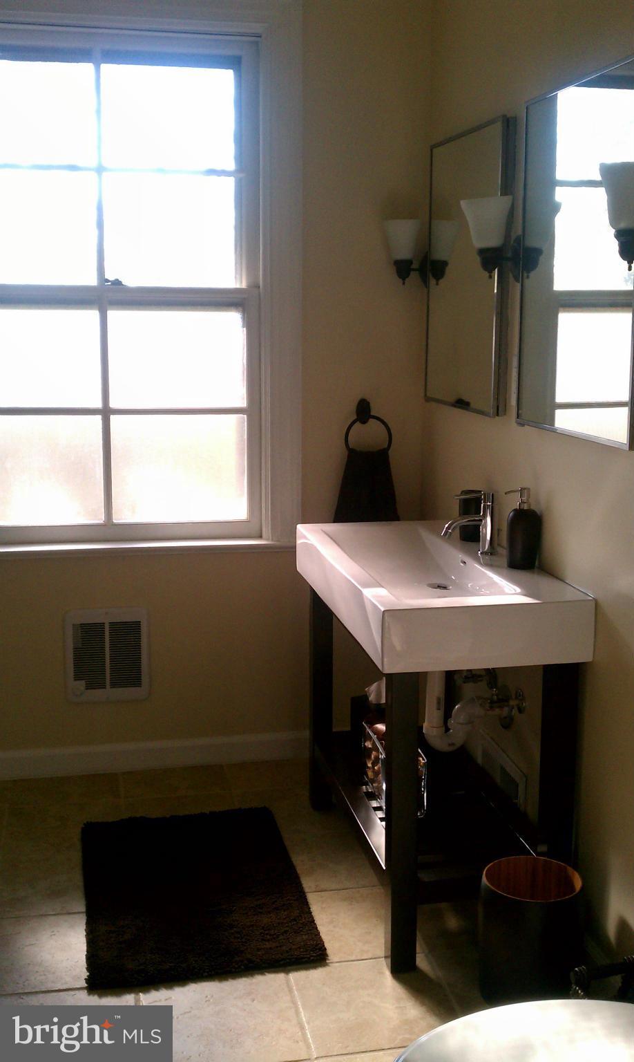 4007 Old Court Road Baltimore, MD 21208 - Photo 22 of 30 Bath (Master)
