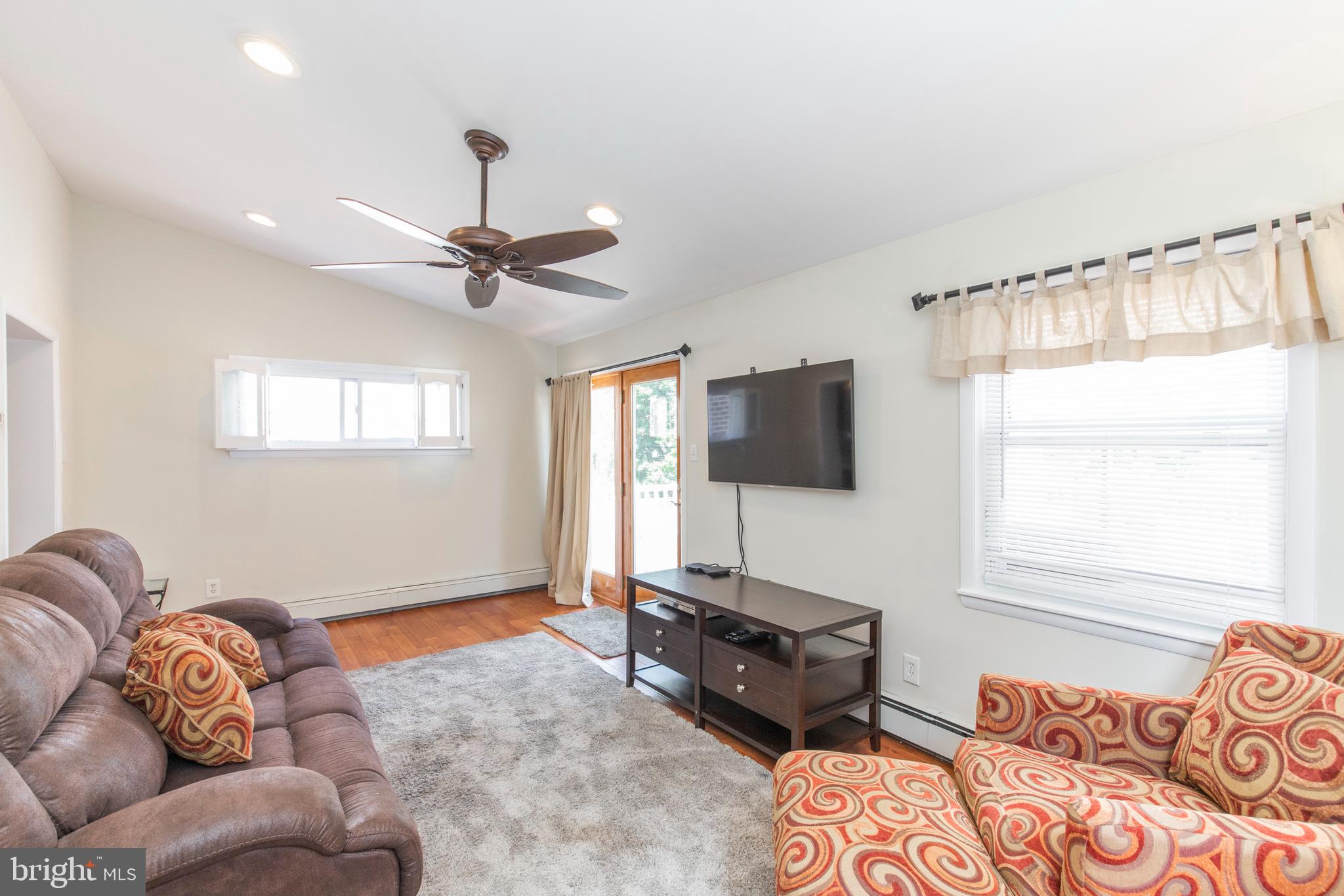 157 Upland Road Havertown, PA 19083 - Photo 19 of 38 Large Family Room Addition