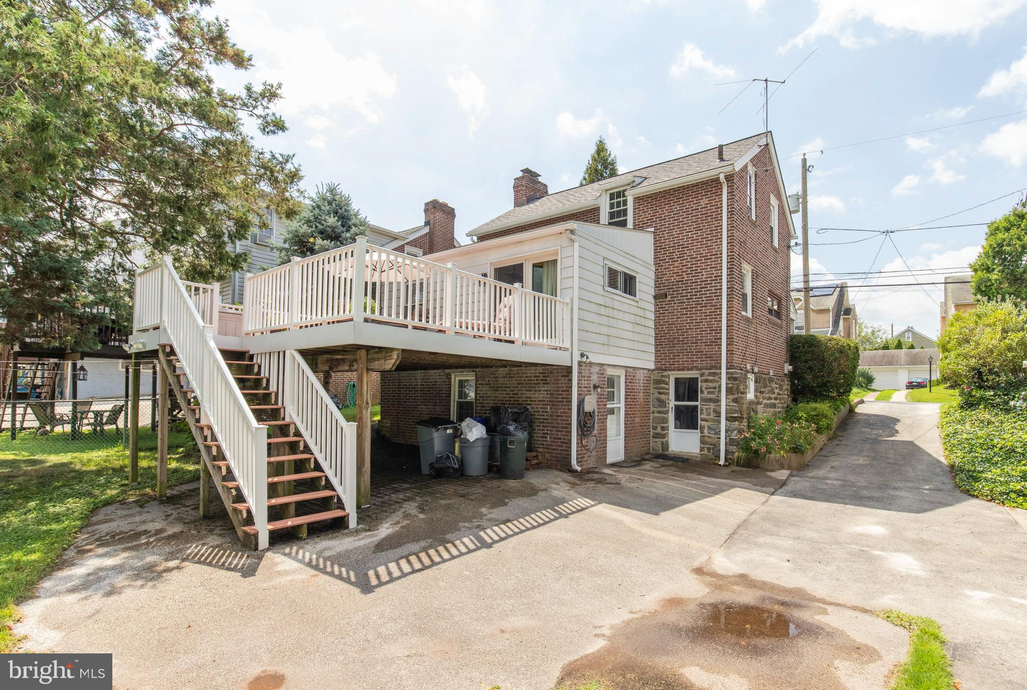 157 Upland Road Havertown, PA 19083 - Photo 10 of 38